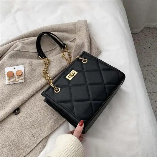 Quilted Chain Strap Shoulder Bag