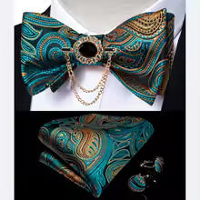 Butterfly Bow Tie w/Pocket Square