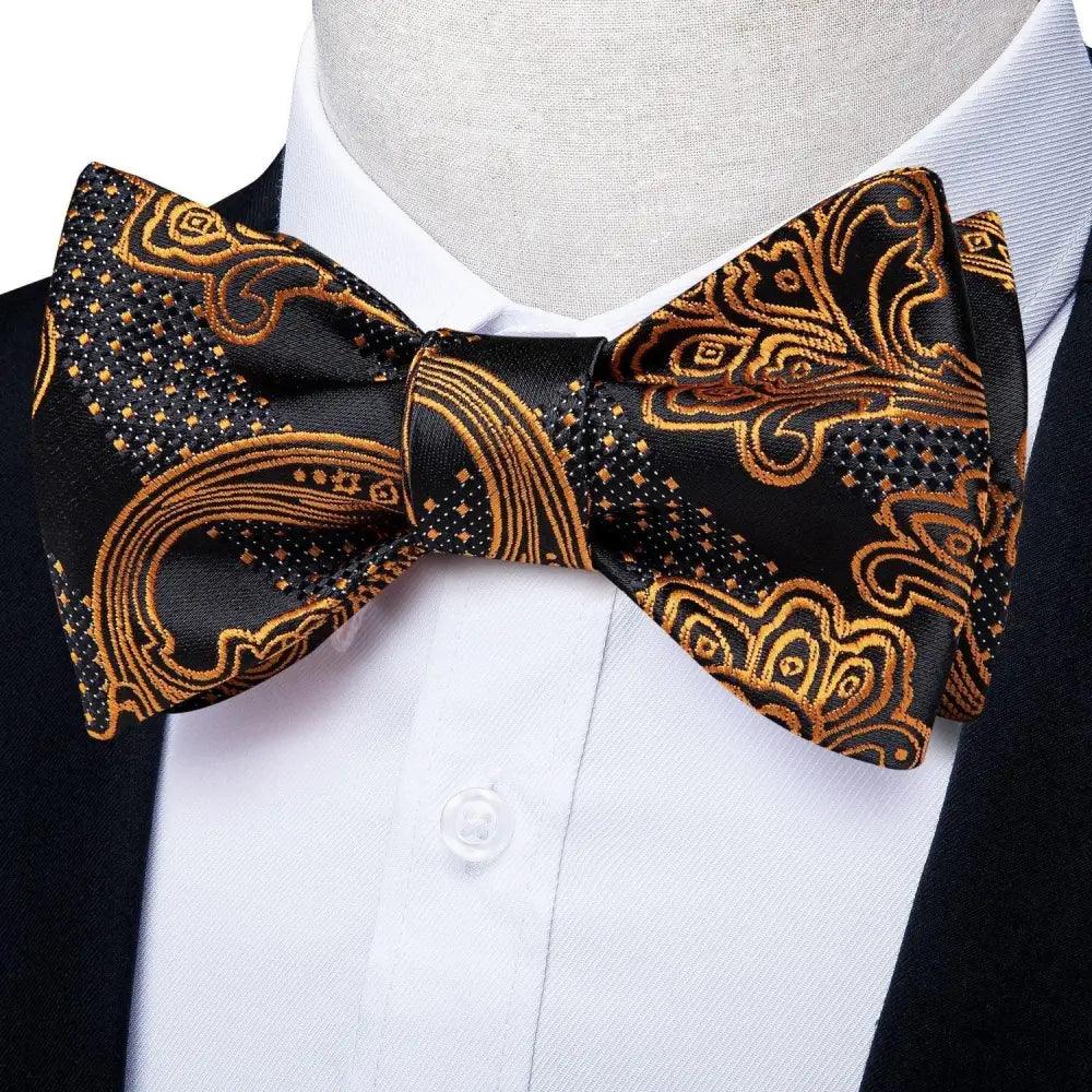 Butterfly Bow Tie w/Pocket Square
