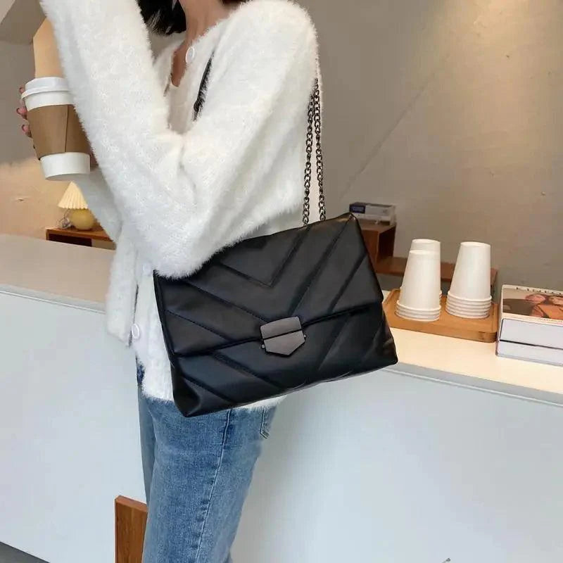 Sizzling Embroidery Thread Small PU Leather Crossbody Bag